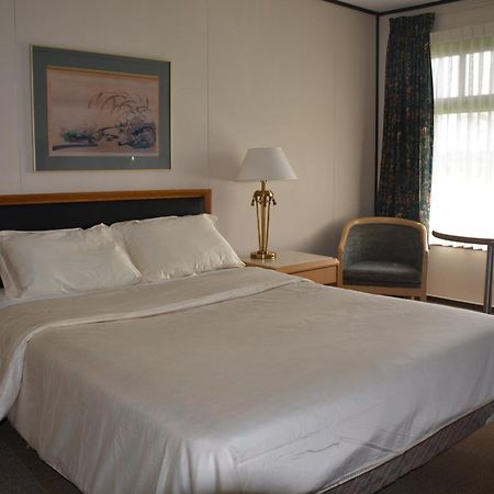 Kc'S Country Inn Vars Bagian luar foto