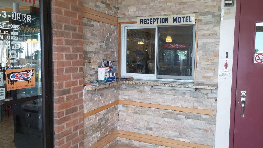 Kc'S Country Inn Vars Bagian luar foto