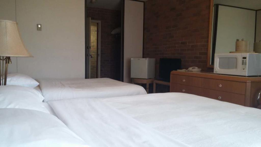 Kc'S Country Inn Vars Bagian luar foto